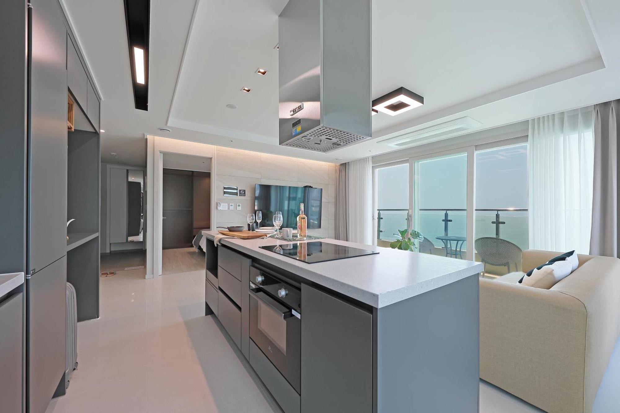 Elmomento Songdo Apartment Busan Exterior photo