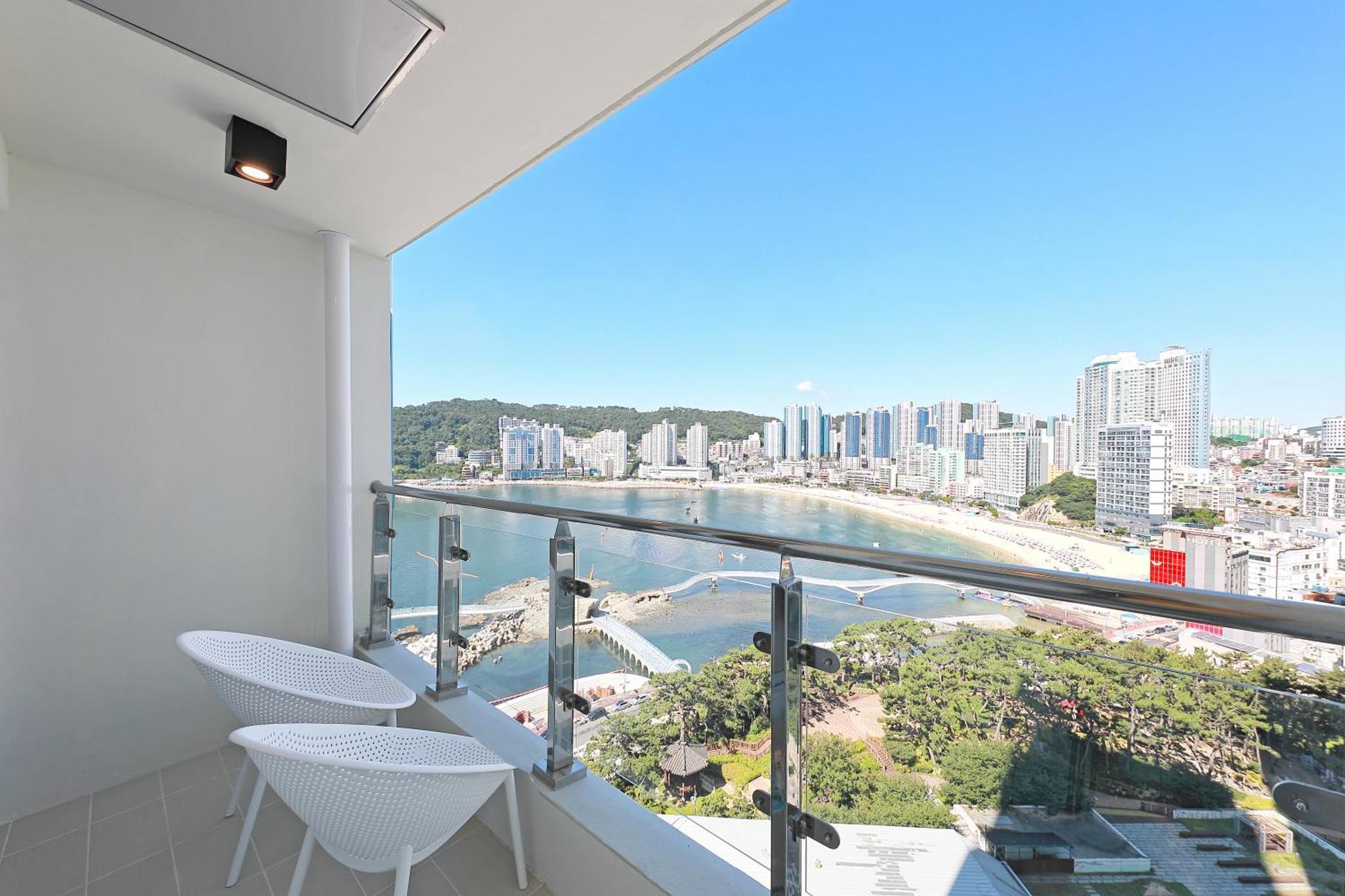 Elmomento Songdo Apartment Busan Exterior photo