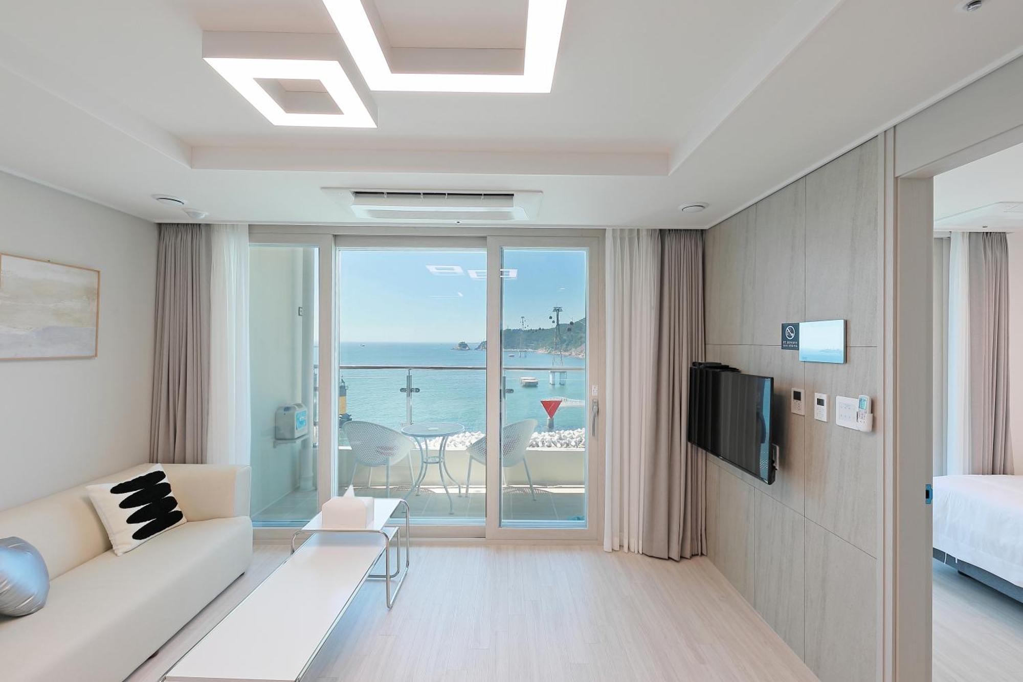 Elmomento Songdo Apartment Busan Exterior photo