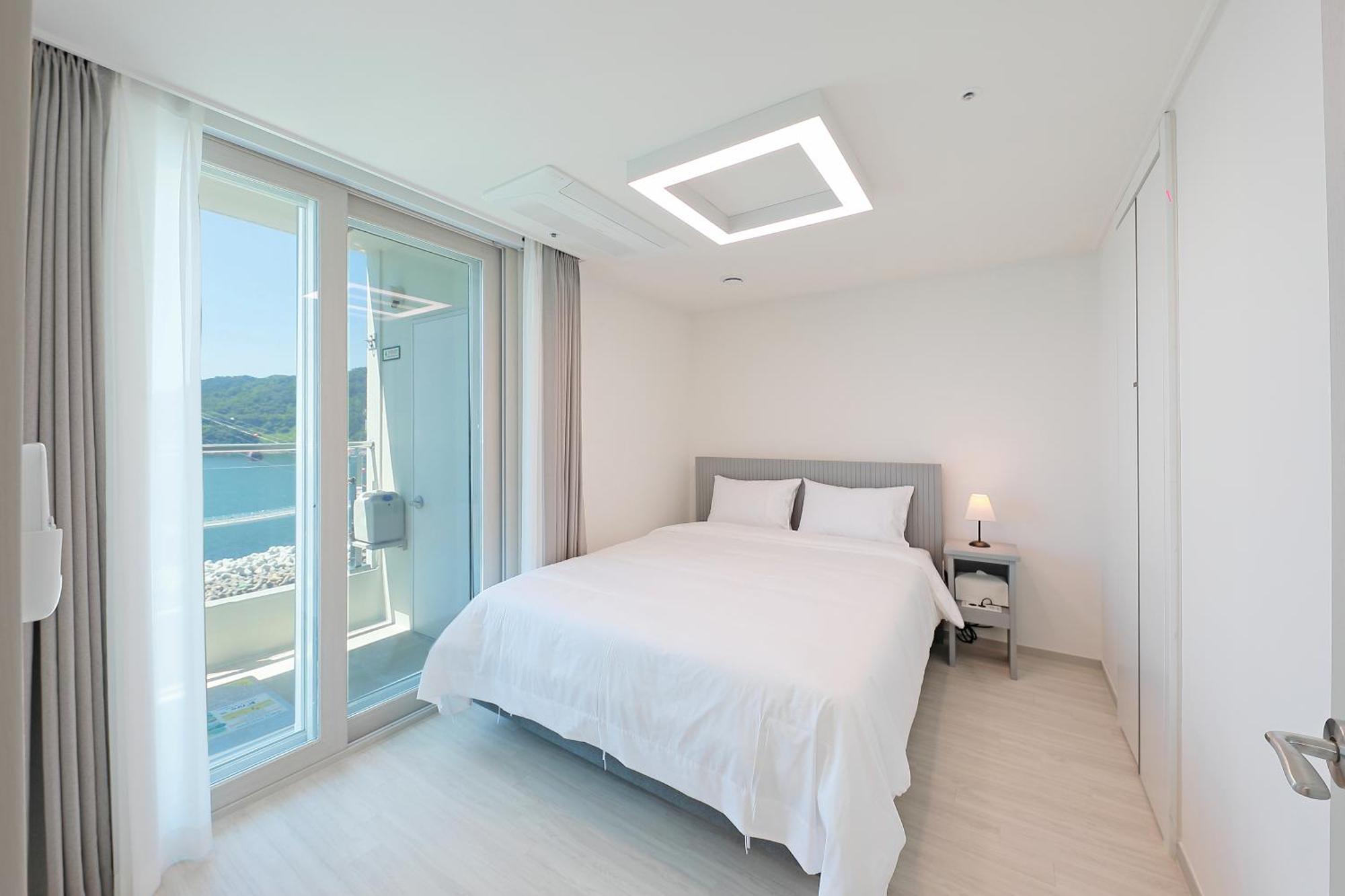Elmomento Songdo Apartment Busan Exterior photo