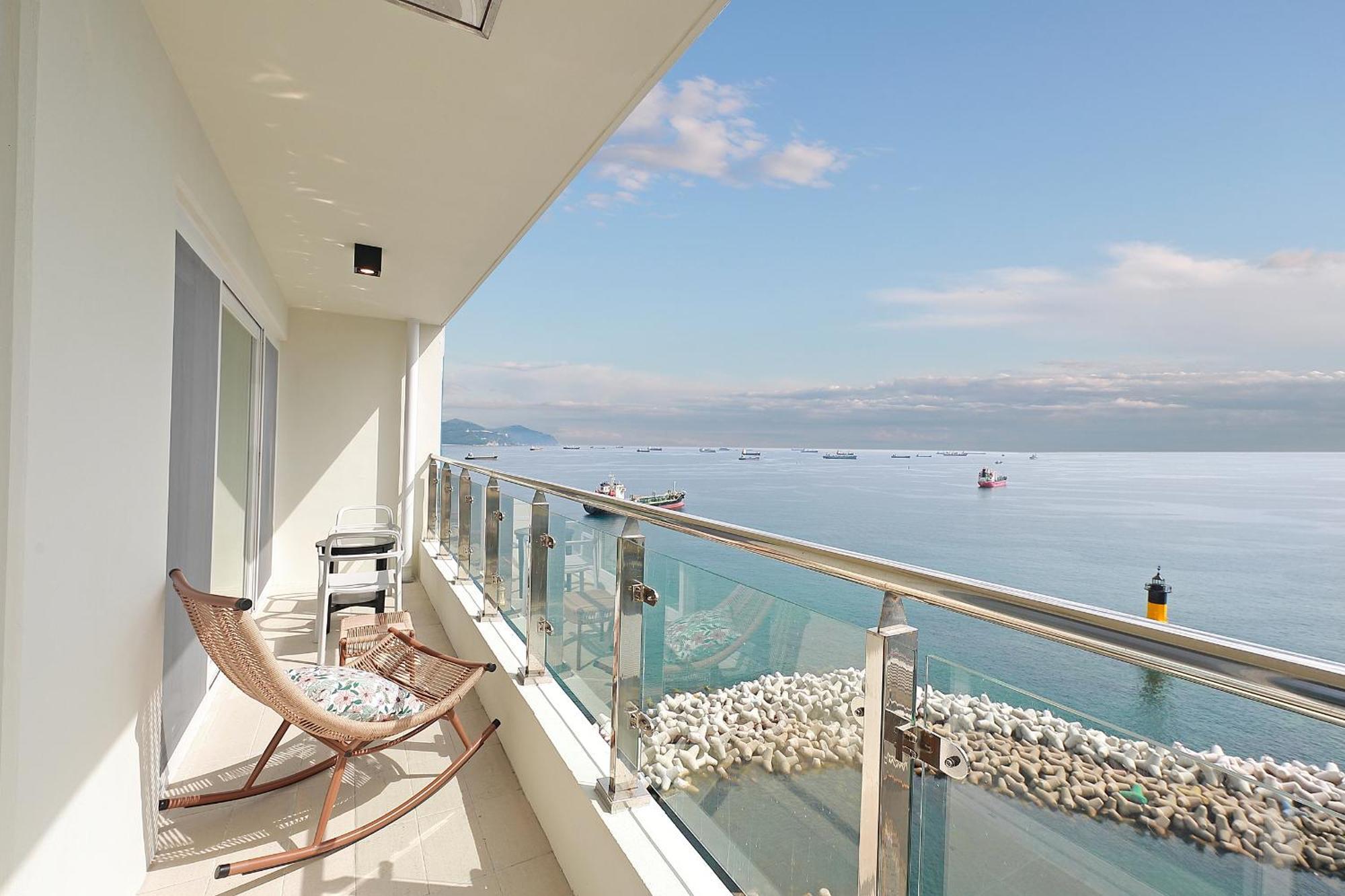 Elmomento Songdo Apartment Busan Exterior photo